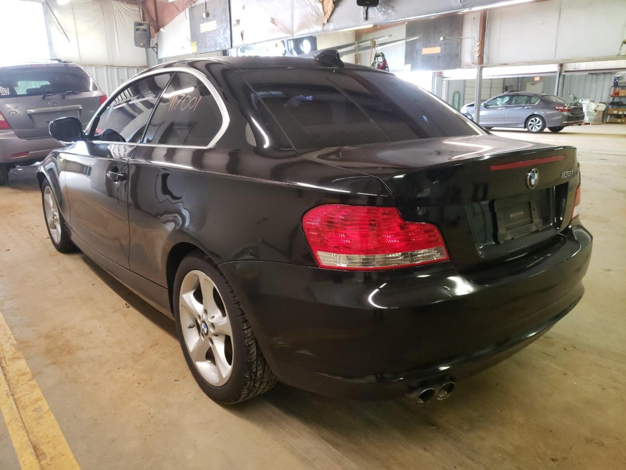 Photo 3 from auction – 2010 BMW 128 I with VIN WBAUP7C5XAVK76880