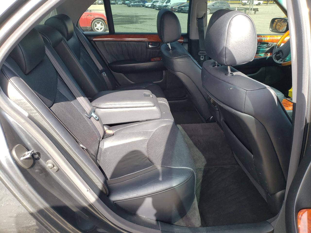 Photo 6 from auction – 2006 LEXUS LS 430 with VIN JTHBN36F165030058