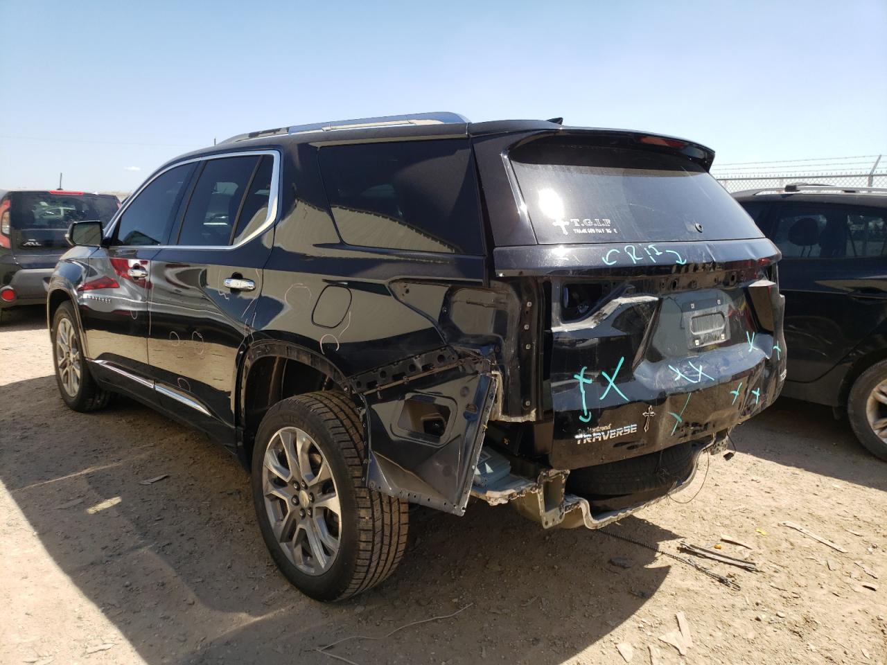 Photo 3 from auction – 2018 CHEVROLET TRAVERSE P with VIN 1GNERKKW3JJ127546