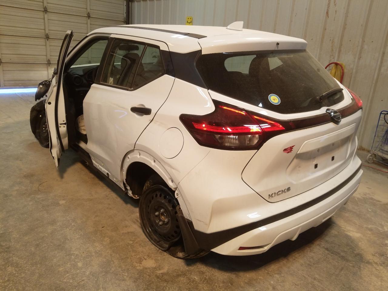 Photo 3 from auction – 2021 NISSAN KICKS S with VIN 3N1CP5BV6ML565315