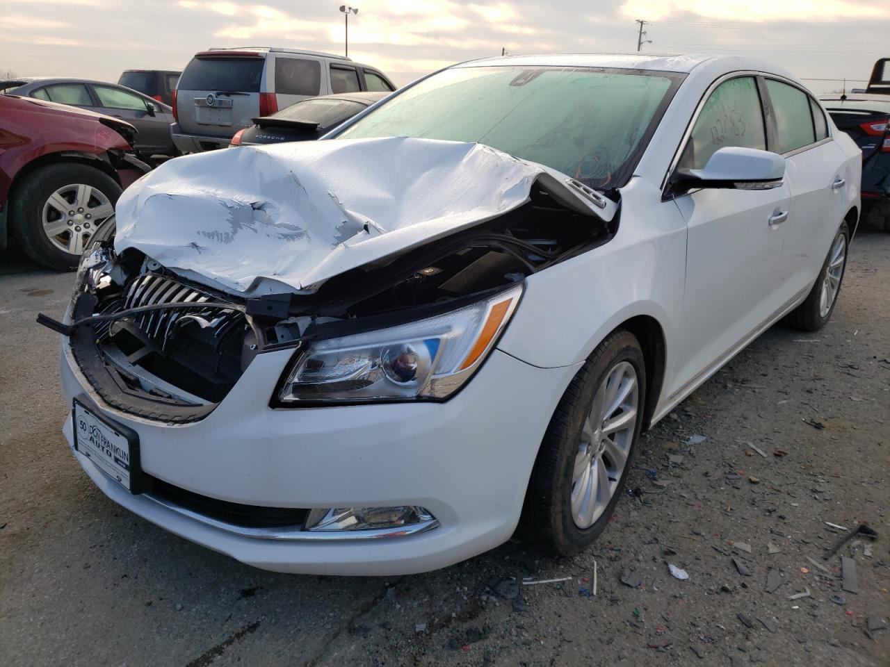 Photo 2 from auction – 2016 BUICK LACROSSE with VIN 1G4GB5G30GF137061