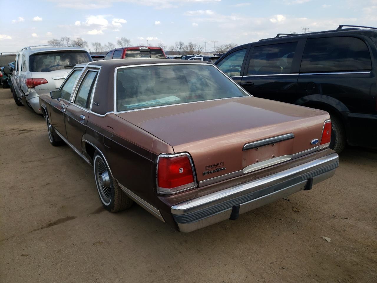 Photo 3 from auction – 1990 FORD CROWN VICT with VIN 2FACP74F8LX146979