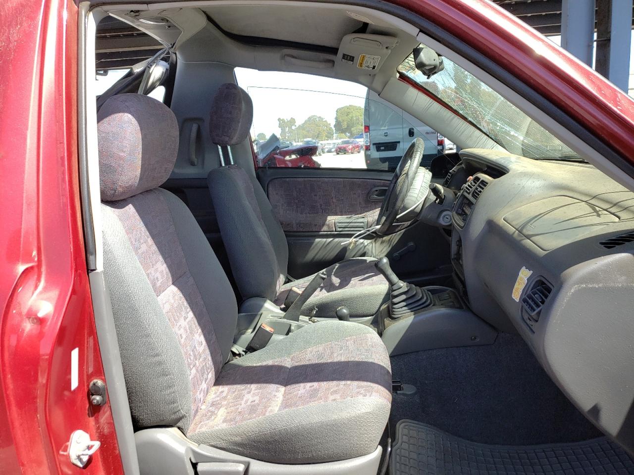 Photo 5 from auction – 2000 CHEVROLET TRACKER with VIN 2CNBJ18C1Y6922107
