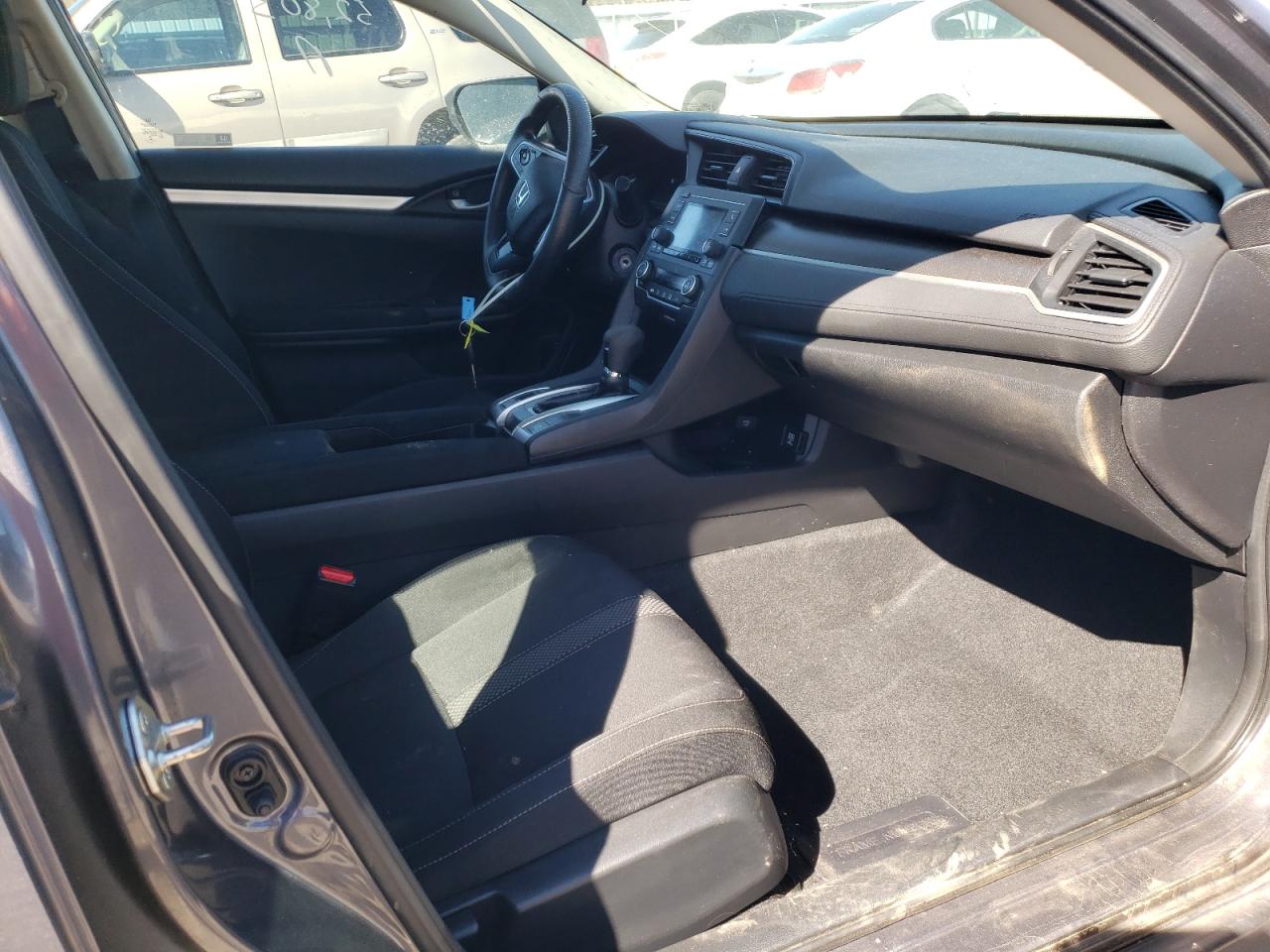 Photo 5 from auction – 2019 HONDA CIVIC LX with VIN 2HGFC2F65KH524818