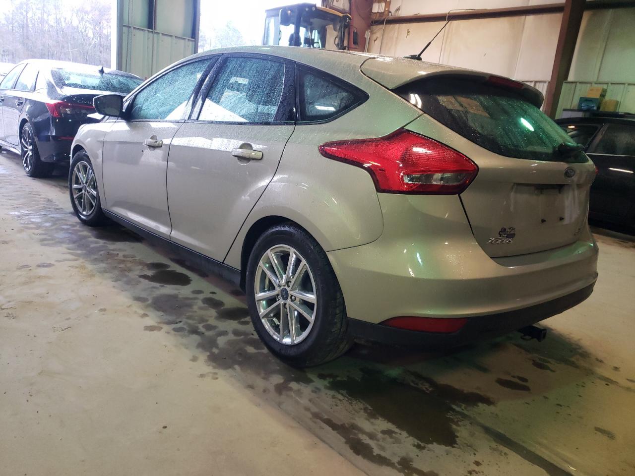 Photo 3 from auction – 2016 FORD FOCUS SE with VIN 1FADP3K2XGL249207