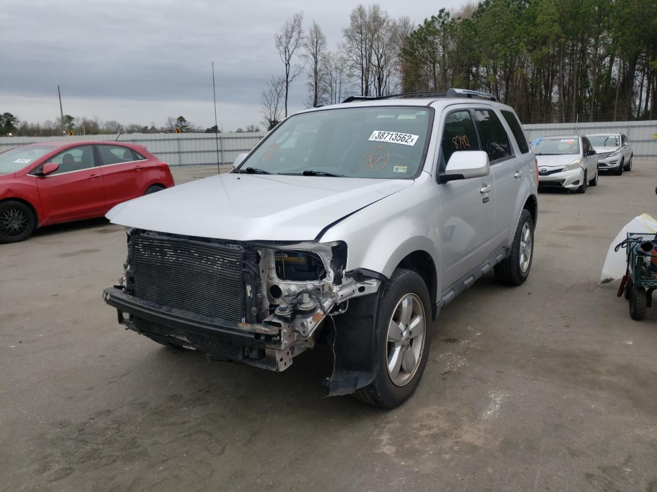 Photo 2 from auction – 2012 FORD ESCAPE LIM with VIN 1FMCU0EG9CKC51689