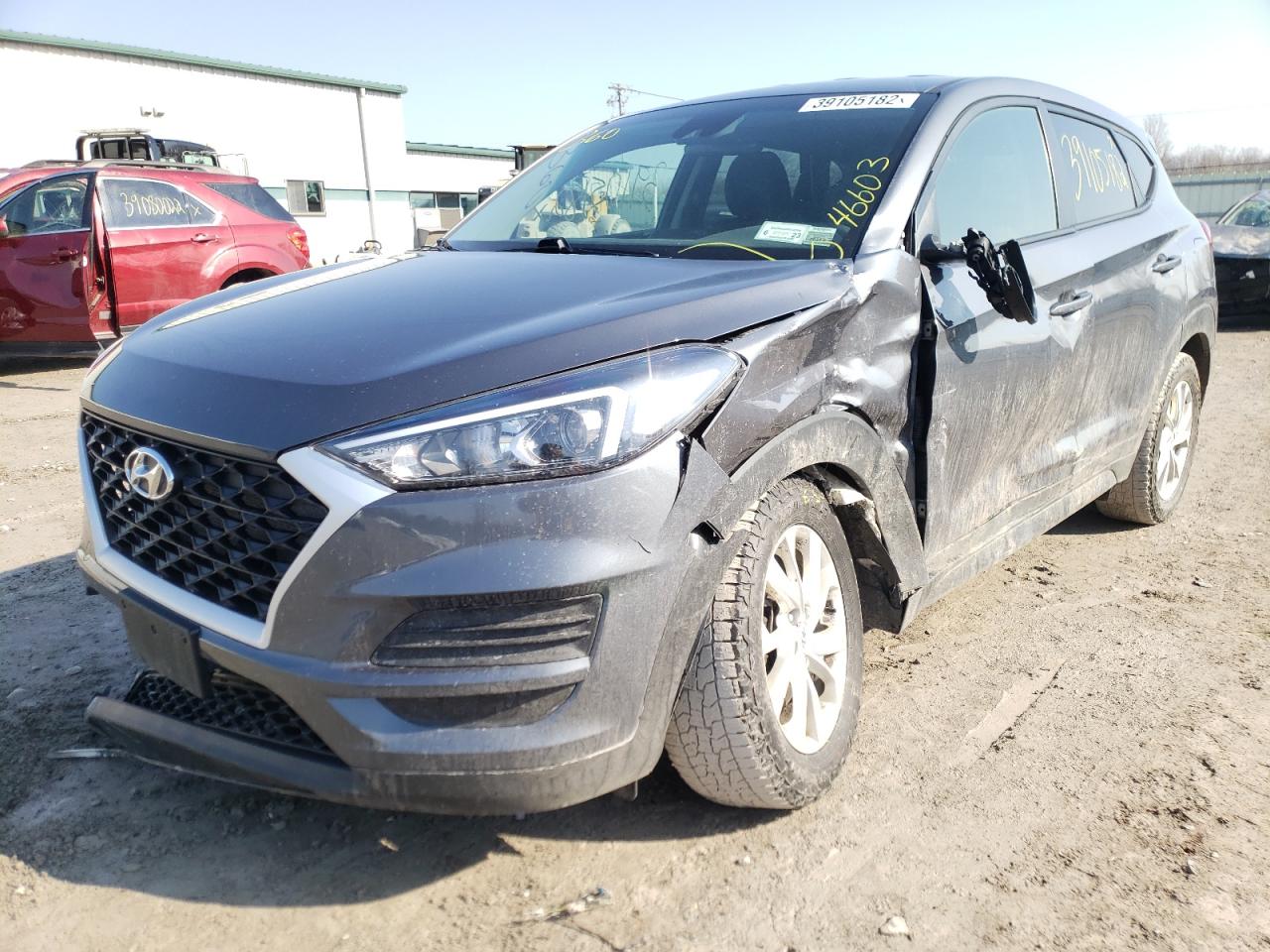 Photo 2 from auction – 2019 HYUNDAI TUCSON SE with VIN KM8J2CA42KU019870