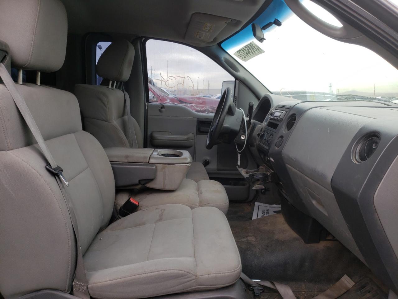 Photo 5 from auction – 2004 FORD F150 with VIN 1FTRF12W24NC64343