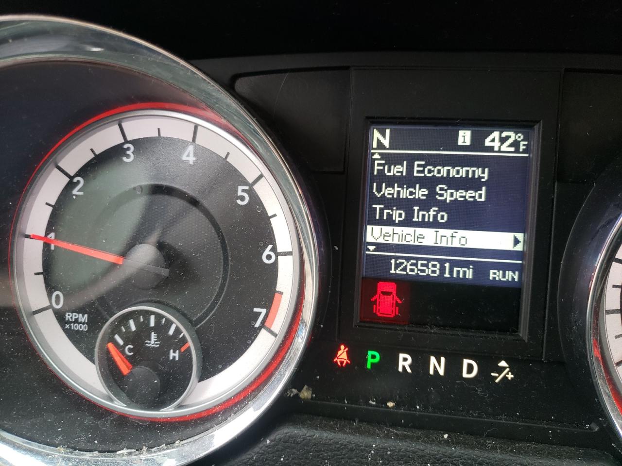 Photo 8 from auction – 2015 DODGE GRAND CARA with VIN 2C4RDGEG9FR555537