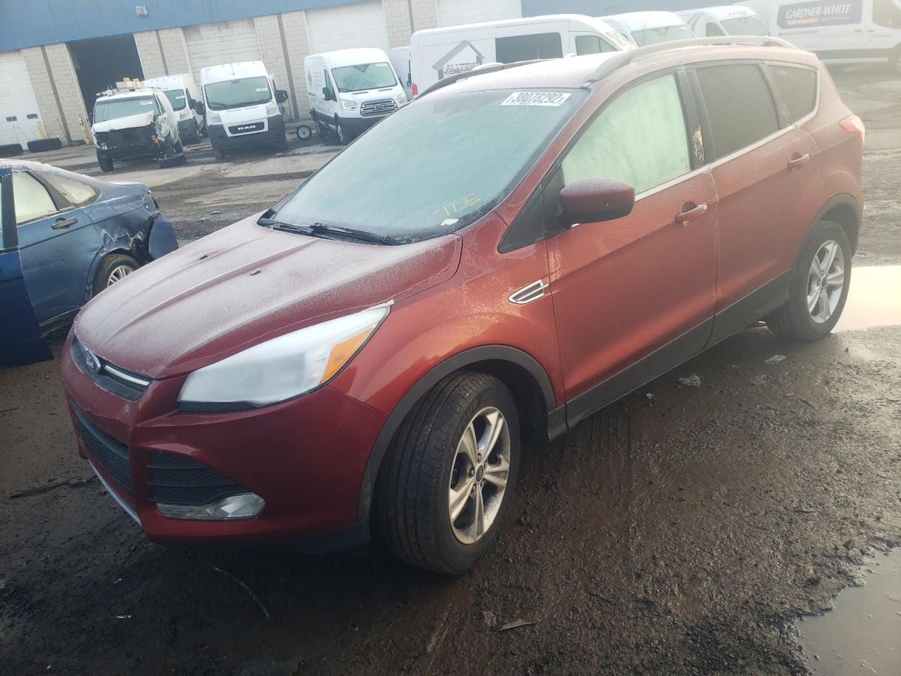 Photo 2 from auction – 2014 FORD ESCAPE SE with VIN 1FMCU9G97EUD39151