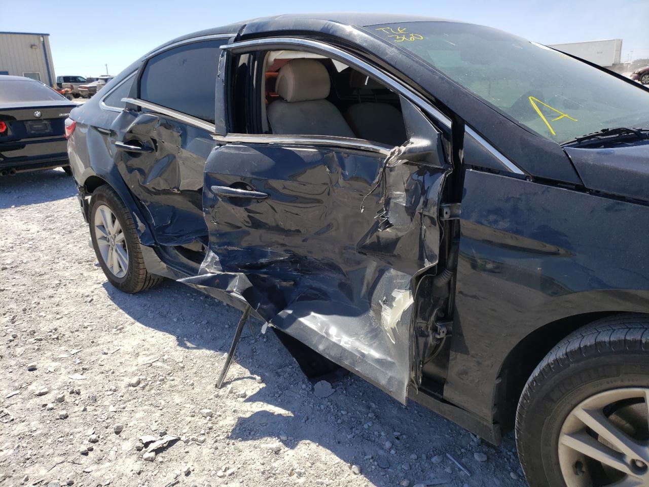 Photo 9 from auction – 2015 HYUNDAI SONATA SE with VIN 5NPE24AF4FH219131