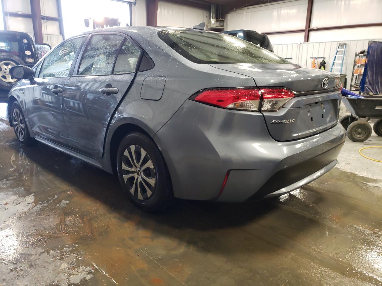 Photo 3 from auction – 2020 TOYOTA COROLLA LE with VIN JTDEBRBE5LJ009160