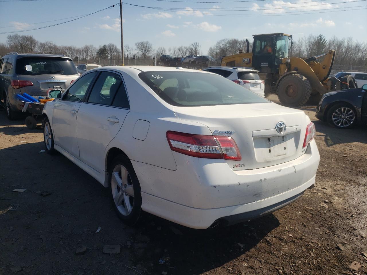 Photo 3 from auction – 2011 TOYOTA CAMRY BASE with VIN 4T1BF3EK8BU653301