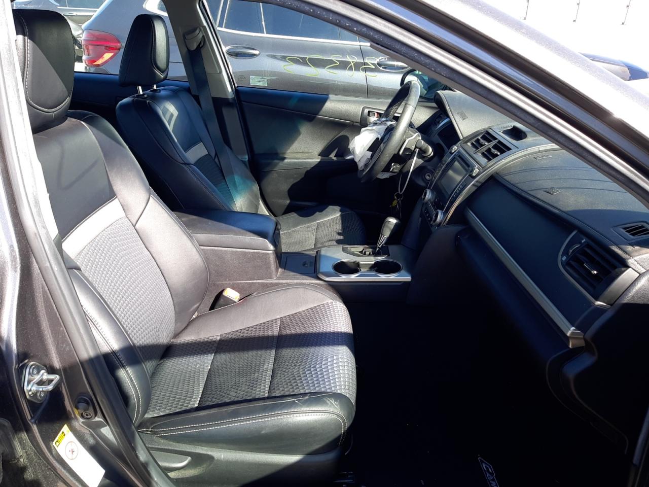 Photo 5 from auction – 2014 TOYOTA CAMRY L with VIN 4T1BF1FK5EU868948