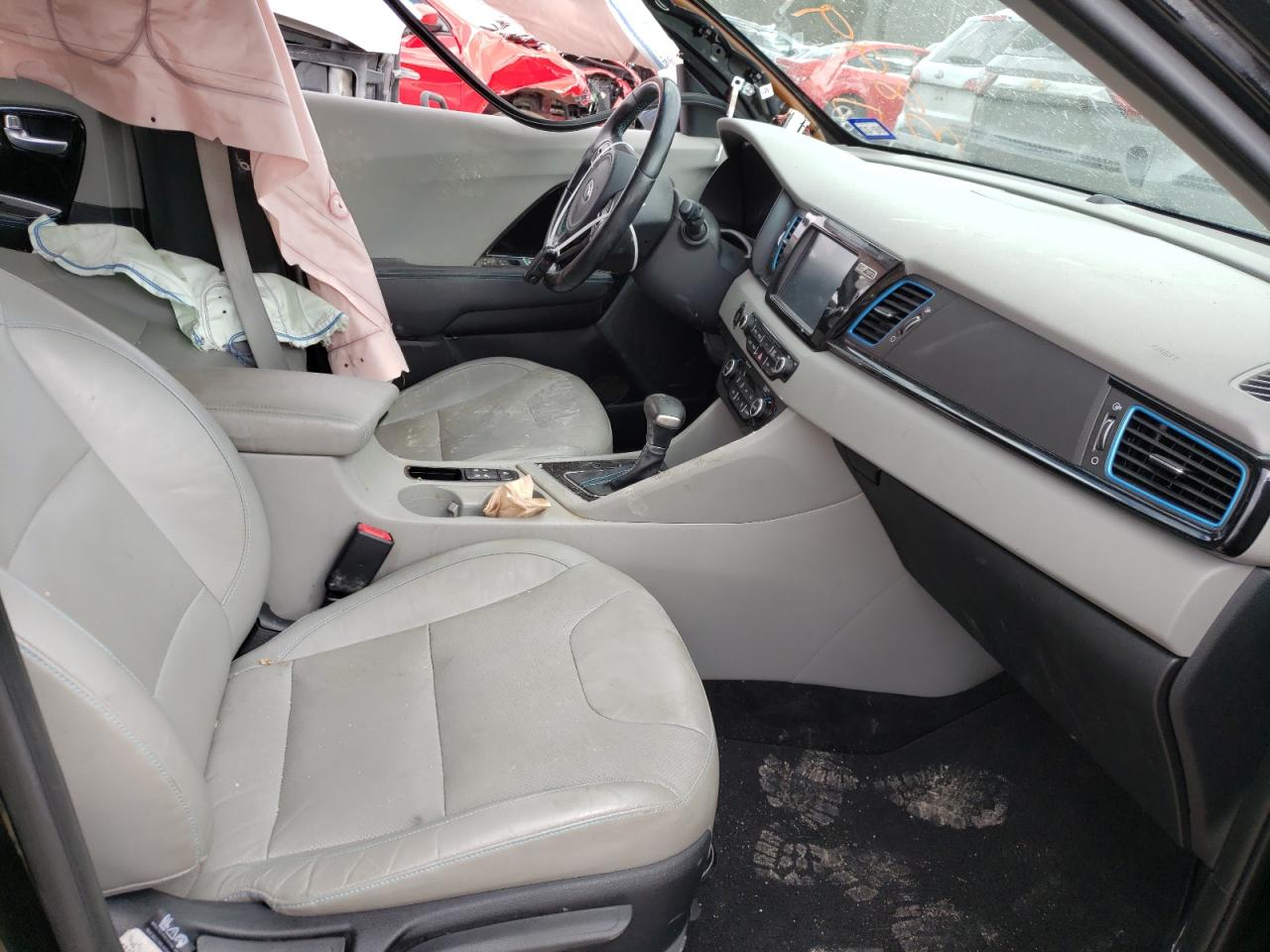 Photo 5 from auction – 2017 KIA NIRO EX TO with VIN KNDCE3LC7H5041634
