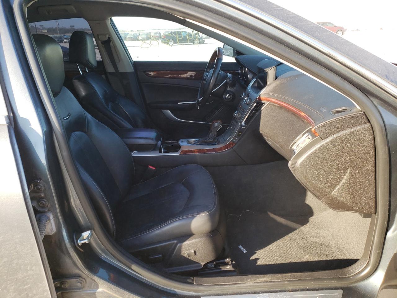 Photo 5 from auction – 2012 CADILLAC CTS PERFOR with VIN 1G6DK5E31C0106072
