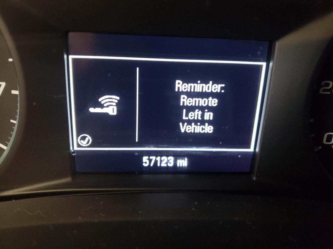 Photo 8 from auction – 2018 CHEVROLET EQUINOX LT with VIN 3GNAXJEV1JL291498