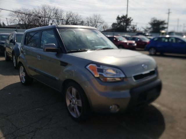 KIA SOUL + 2010 with VIN KNDJT2A2XA7045642 - Photo from auction