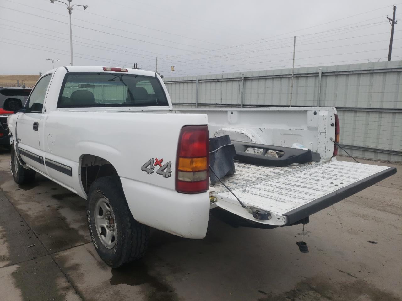صورة رقم 3 من المزاد - 2000 CHEVROLET SILVERADO مع VIN 1GCEK14T5YE170217