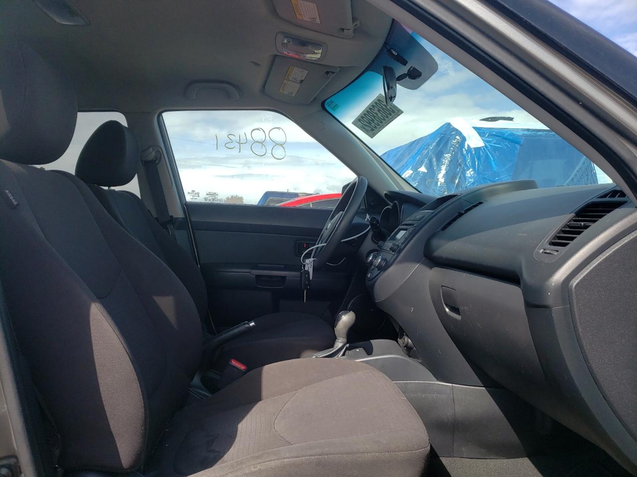 Photo 5 from auction – 2013 KIA SOUL with VIN KNDJT2A56D7558532