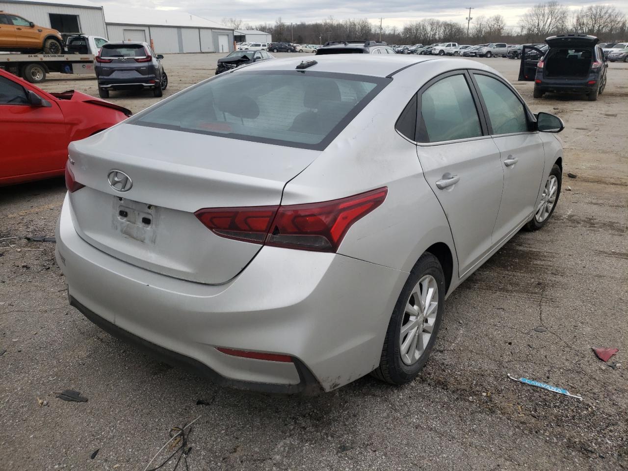 Photo 4 from auction – 2019 HYUNDAI ACCENT SE with VIN 3KPC24A31KE040606