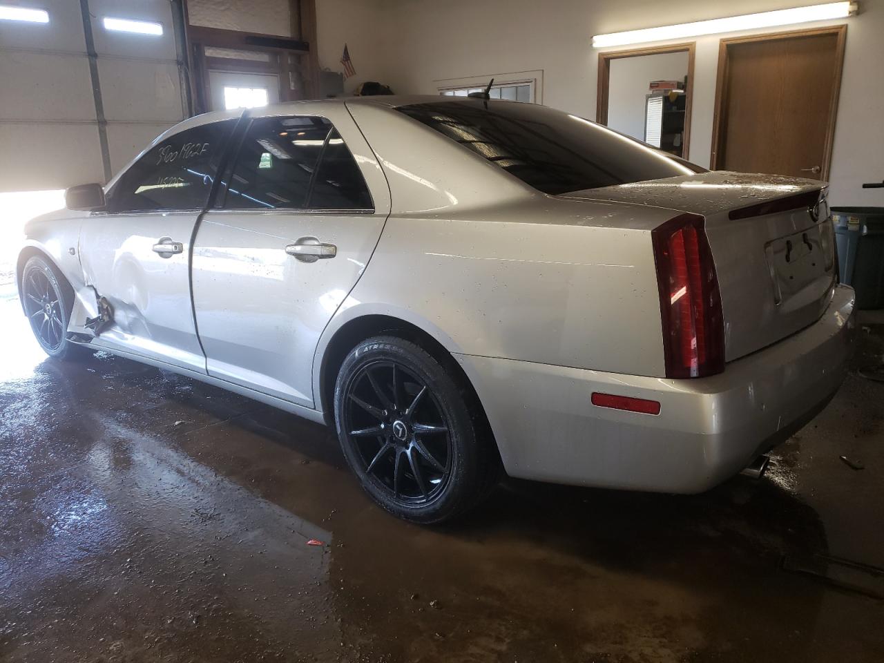 Photo 3 from auction – 2005 CADILLAC STS with VIN 1G6DW677050198188