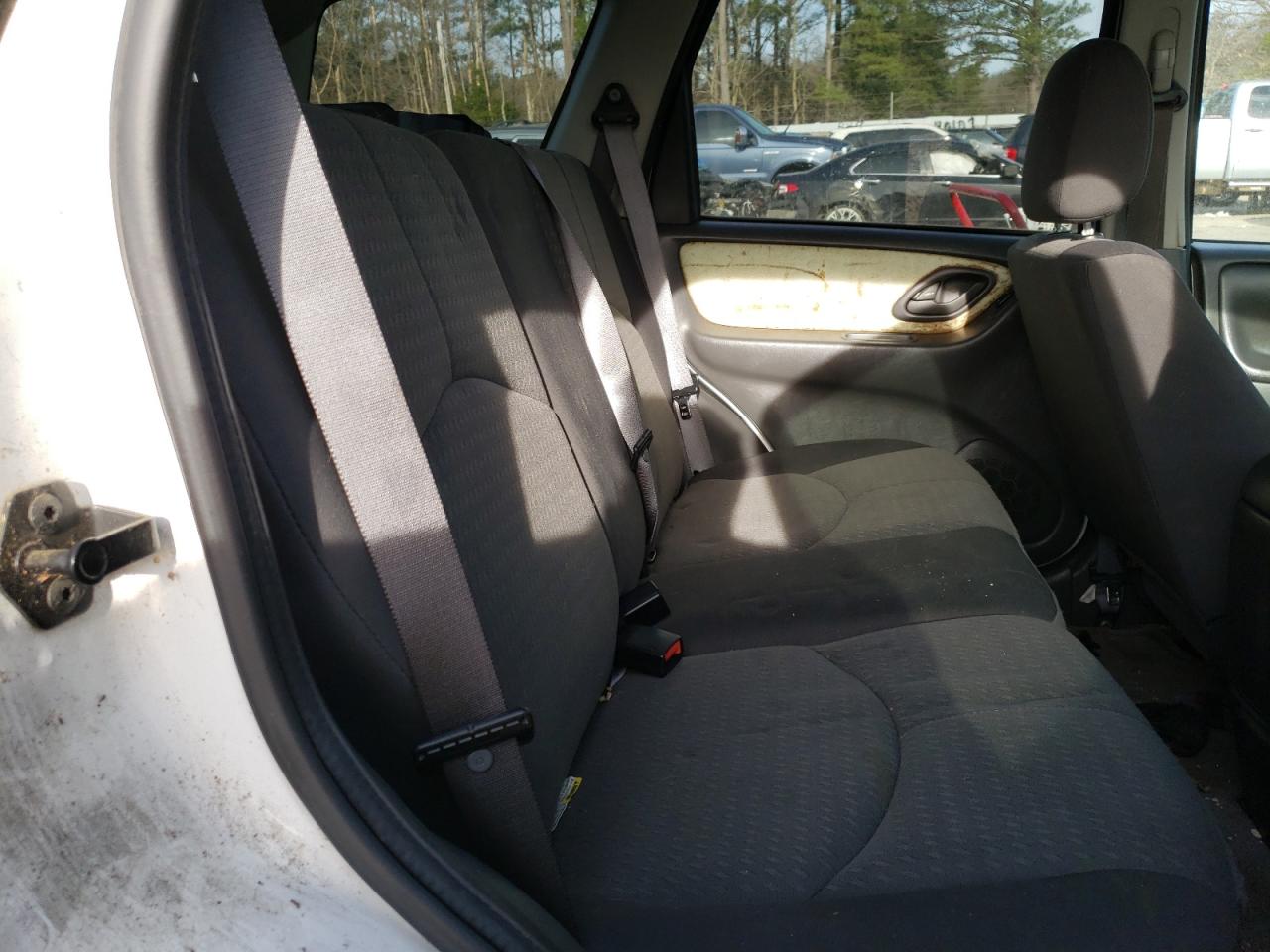 Photo 6 from auction – 2007 MAZDA TRIBUTE with VIN 4F2YZ02Z46KM09703