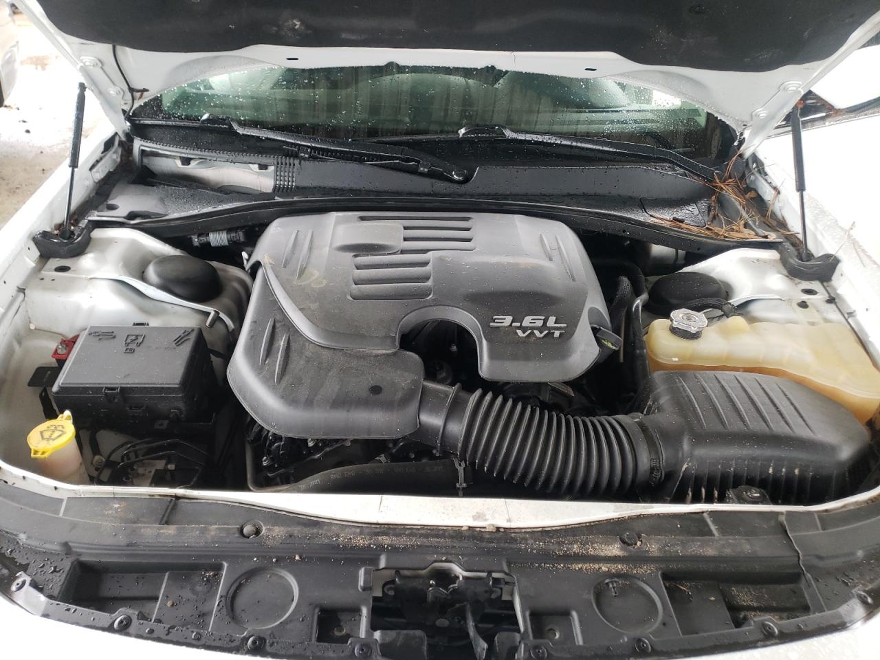 Photo 7 from auction – 2016 CHRYSLER 300 LIMITE with VIN 2C3CCAAG5GH343841
