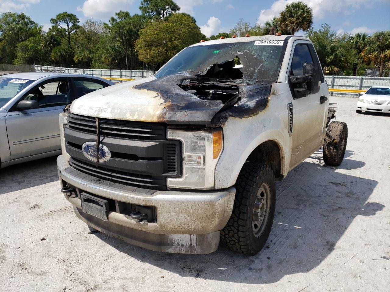 Photo 9 from auction – 2017 FORD F250 SUPER with VIN 1FDBF2B65HED21501