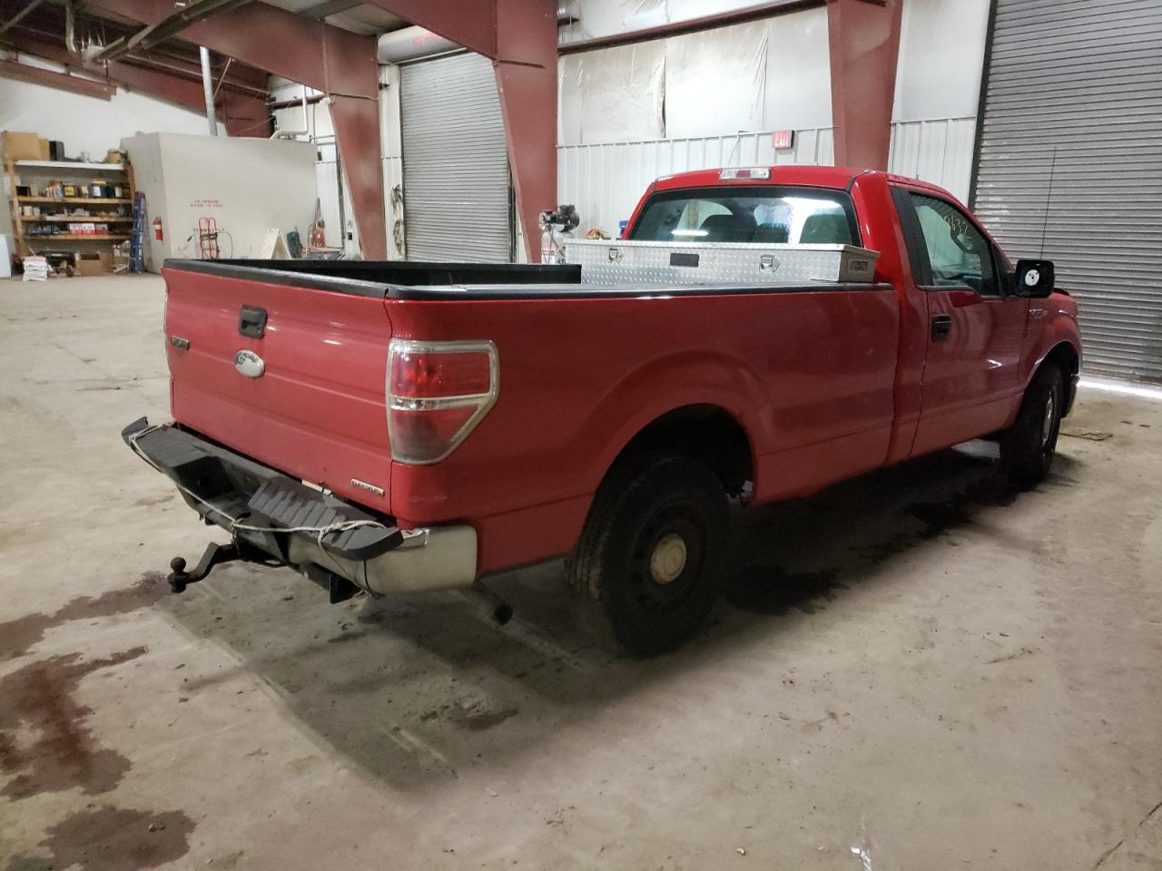 Photo 4 from auction – 2011 FORD F150 with VIN 1FTMF1CM2BKE23206