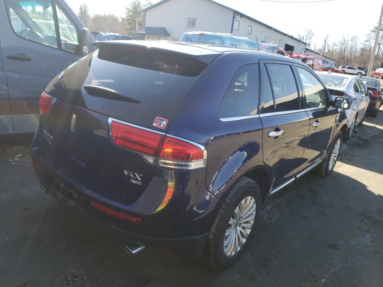 Photo 4 from auction – 2011 LINCOLN MKX with VIN 2LMDJ8JK0BBJ20203