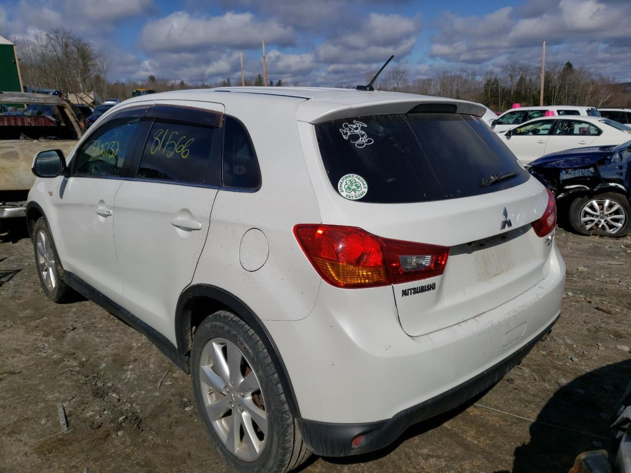Photo 3 from auction – 2014 MITSUBISHI OUTLANDER with VIN 4A4AR4AU8EE025220