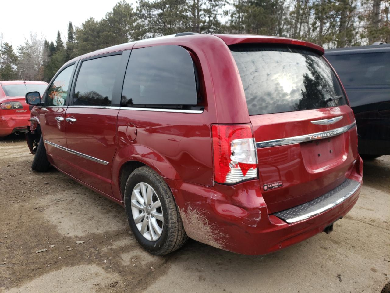 Photo 3 from auction – 2016 CHRYSLER TOWN & COU with VIN 2C4RC1GG7GR142692