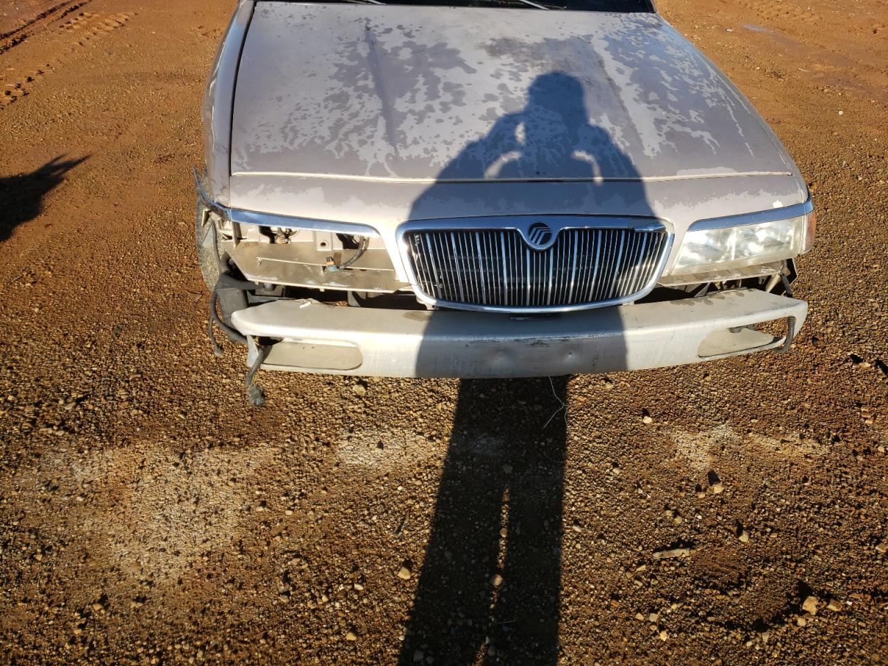 Photo 9 from auction – 1997 MERCURY GRAND MARQ with VIN 2MELM75W3VX682273