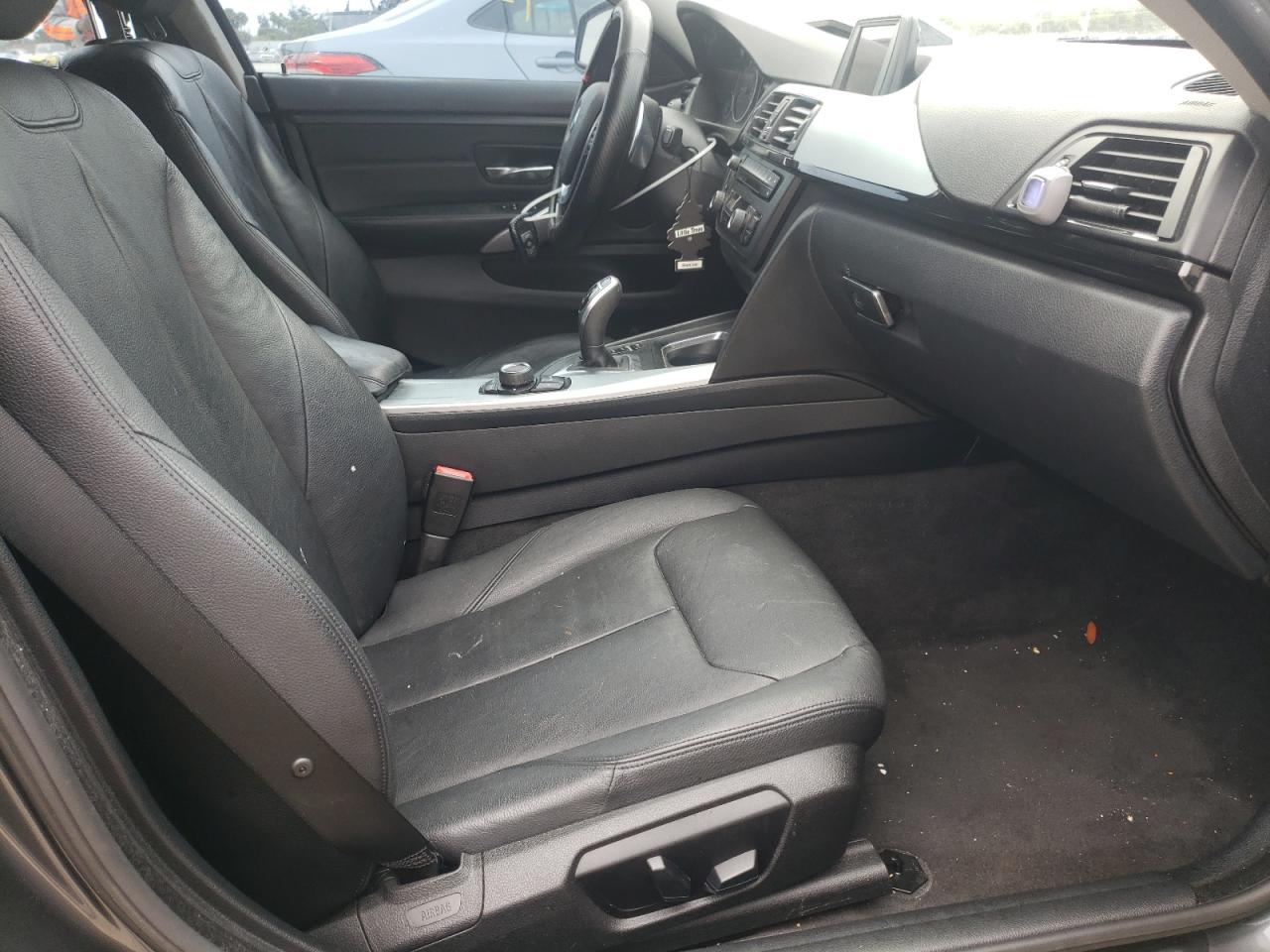 Photo 5 from auction – 2015 BMW 428 I GRAN with VIN WBA4A5C58FG052167