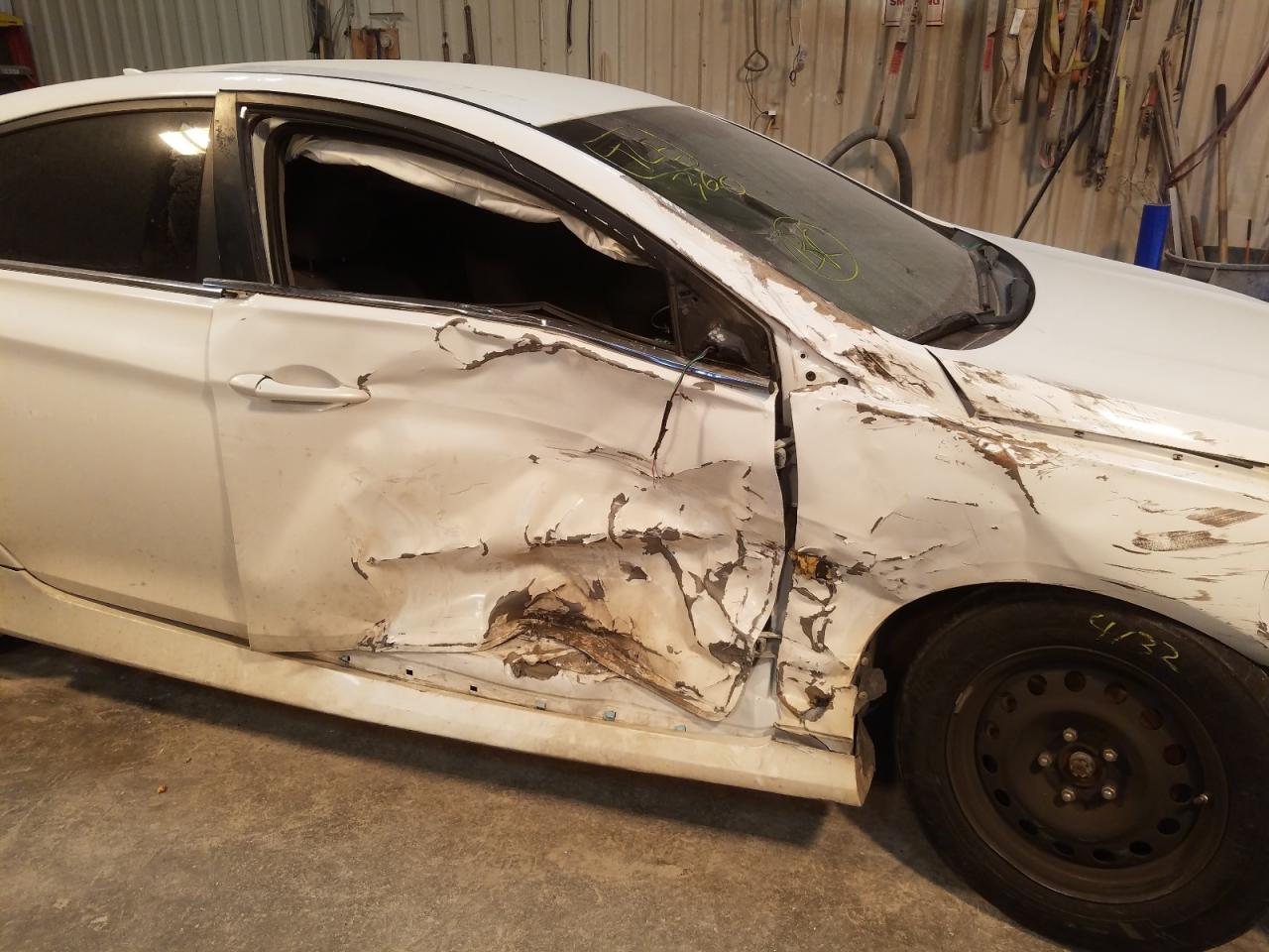 Photo 9 from auction – 2014 HYUNDAI SONATA GLS with VIN 5NPEB4AC3EH823239