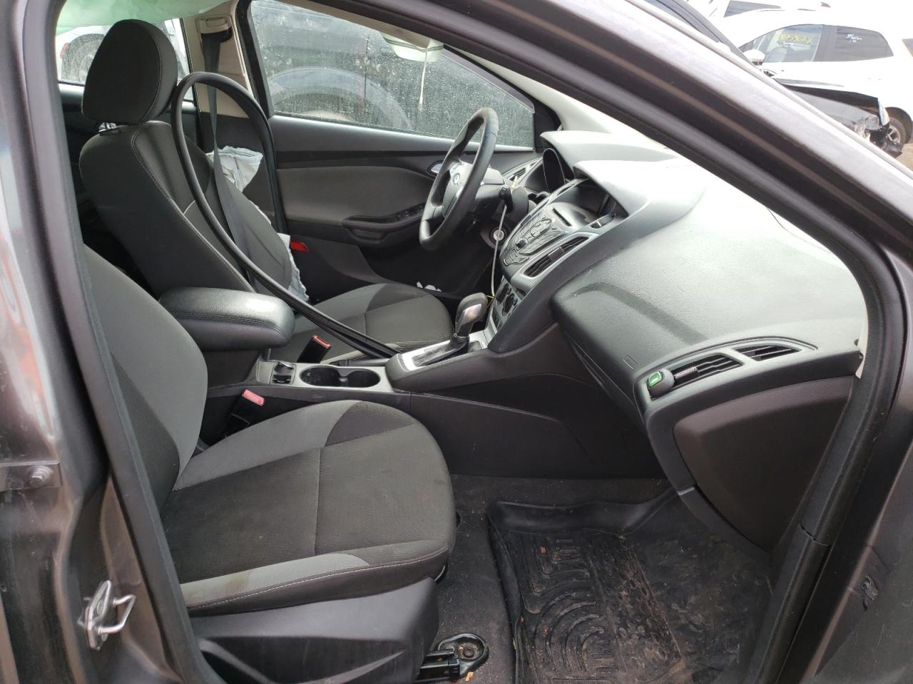 Photo 5 from auction – 2013 FORD FOCUS SE with VIN 1FADP3K26DL233341