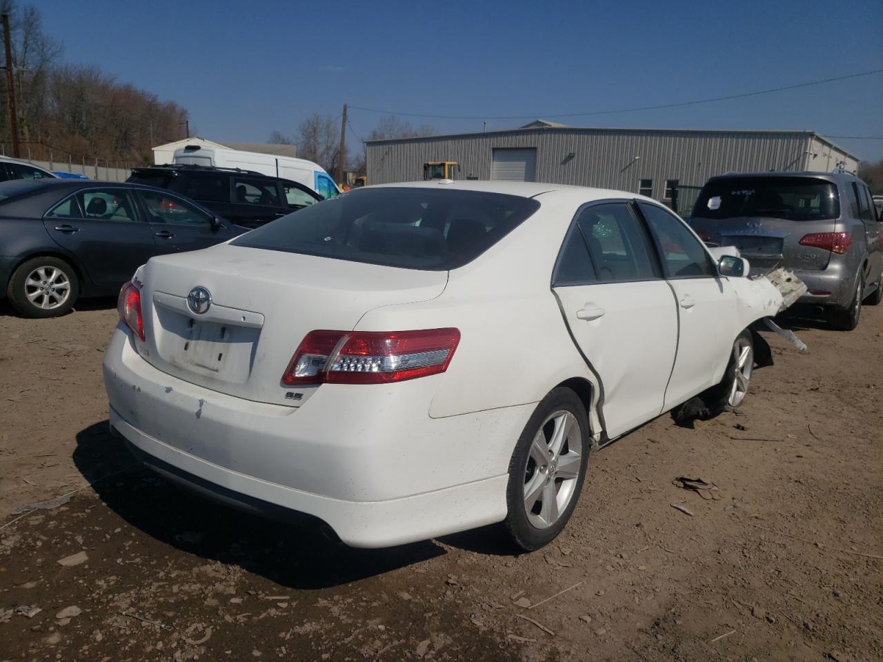 Photo 4 from auction – 2011 TOYOTA CAMRY BASE with VIN 4T1BF3EK8BU653301