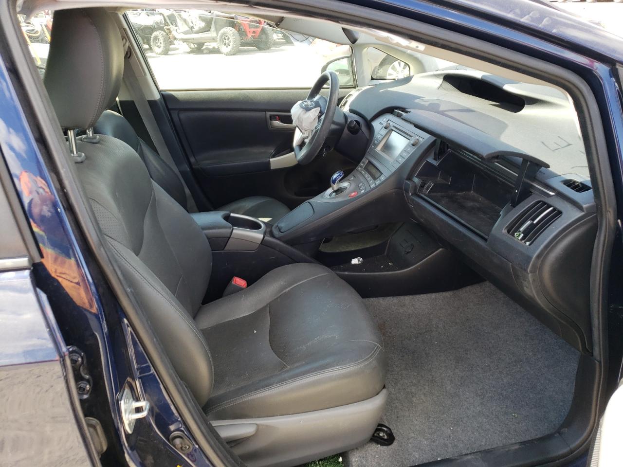 Photo 5 from auction – 2013 TOYOTA PRIUS with VIN JTDKN3DU4D1623131