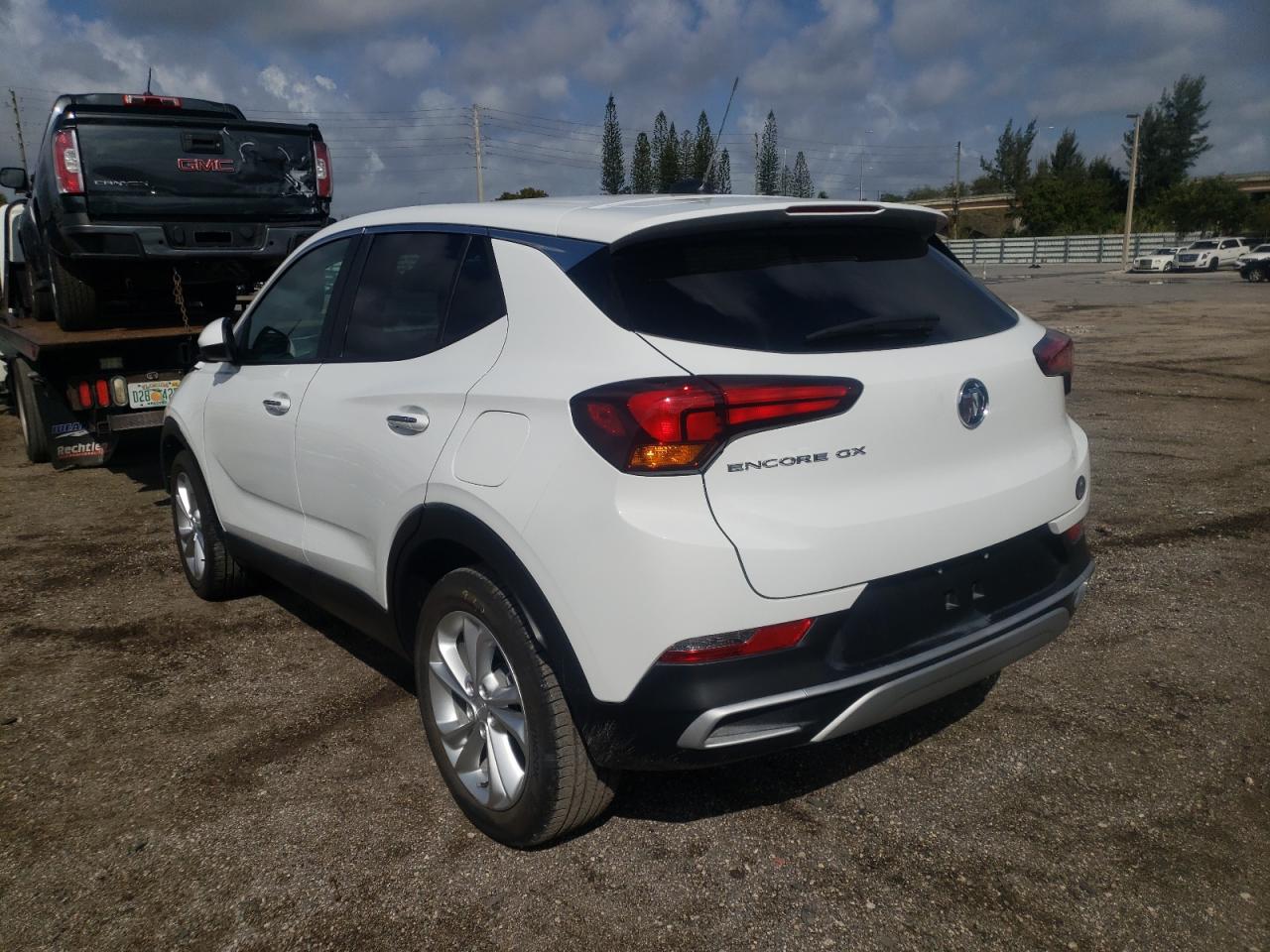 Photo 3 from auction – 2022 BUICK ENCORE GX with VIN KL4MMBS2XNB018589