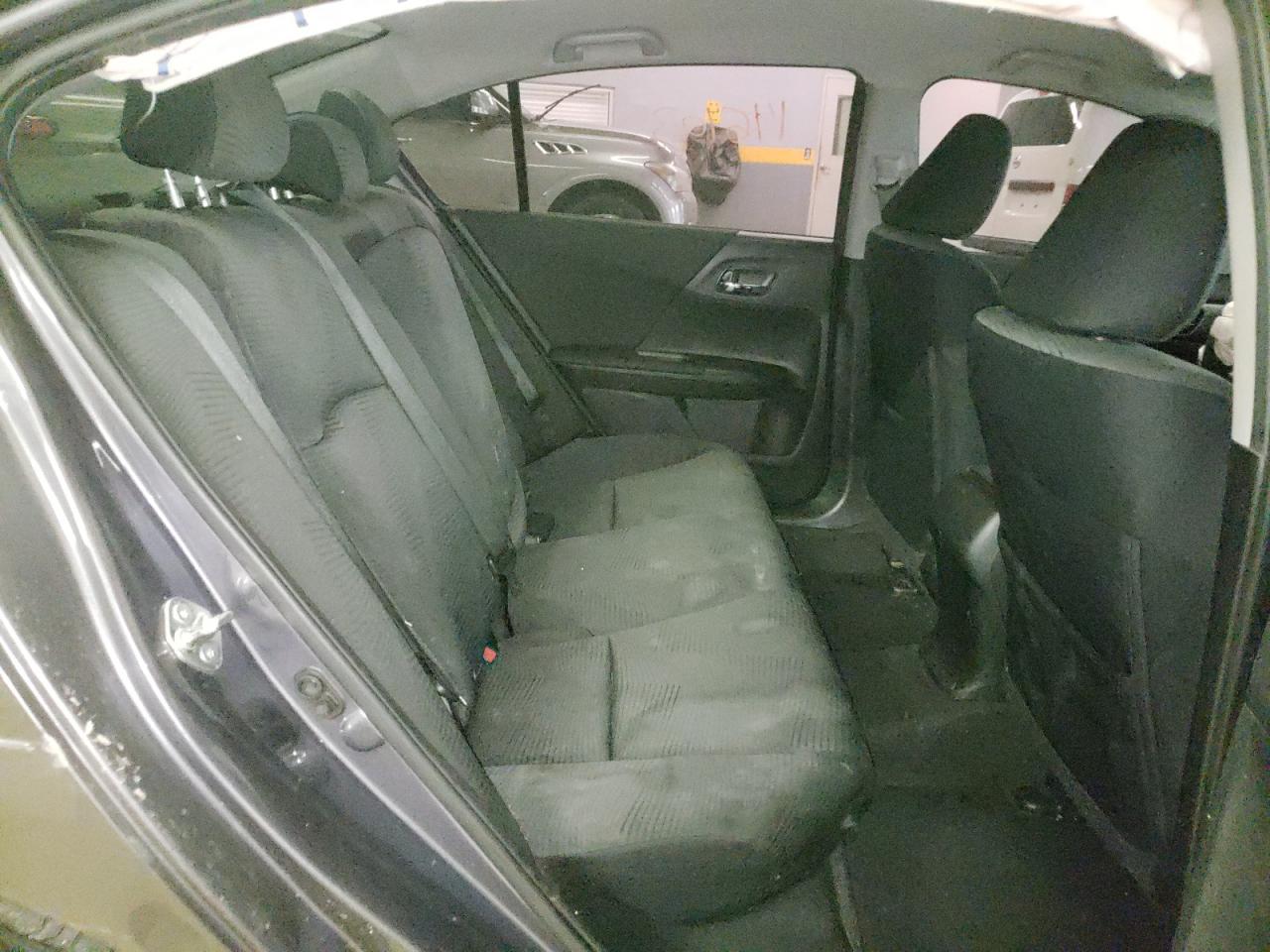 Photo 6 from auction – 2015 HONDA ACCORD LX with VIN 1HGCR2F33FA190459