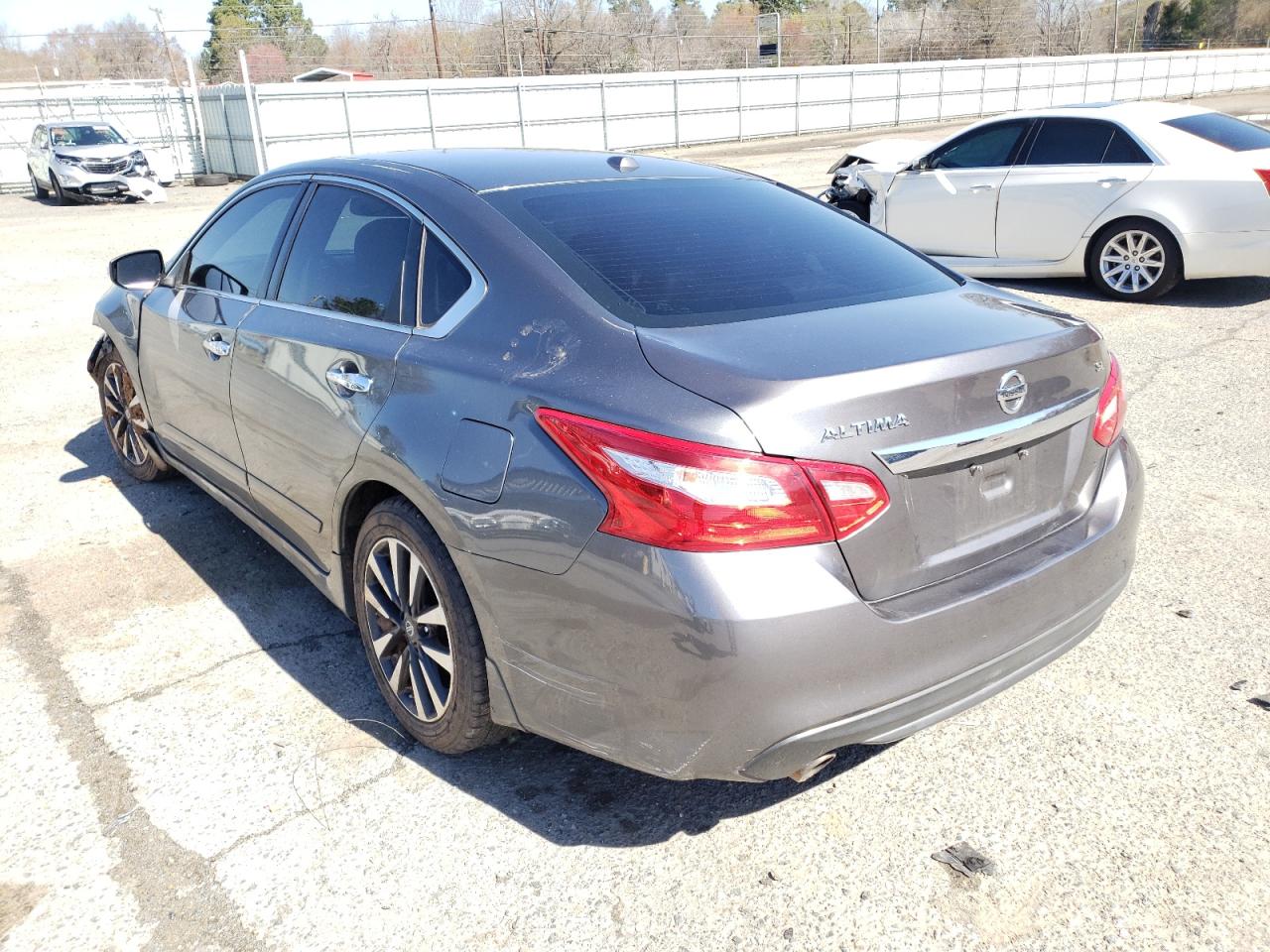 Photo 3 from auction – 2016 NISSAN ALTIMA 2.5 with VIN 1N4AL3AP8GC111192