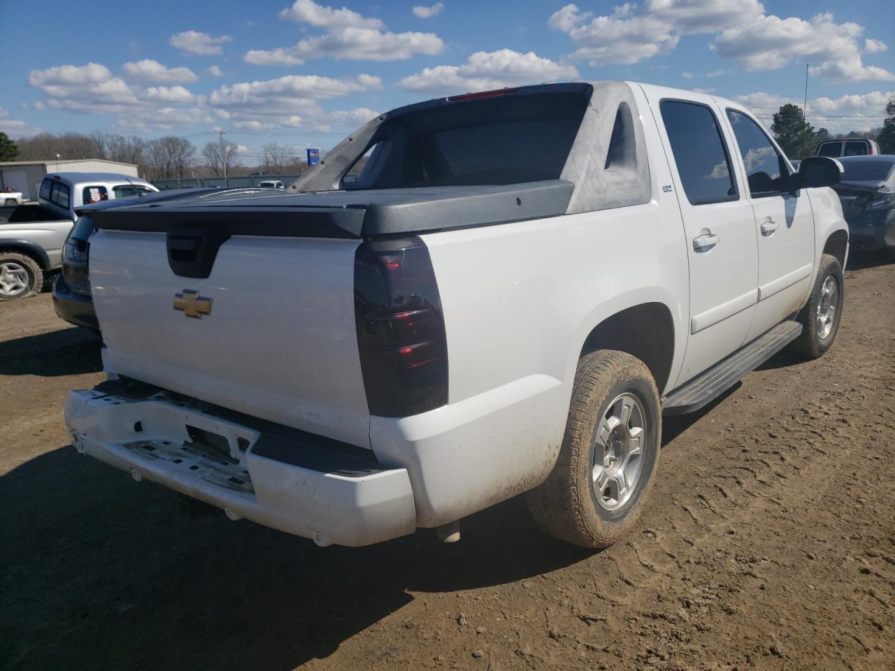 Photo 4 from auction – 2007 CHEVROLET AVALANCHE with VIN 3GNFK12347G126506