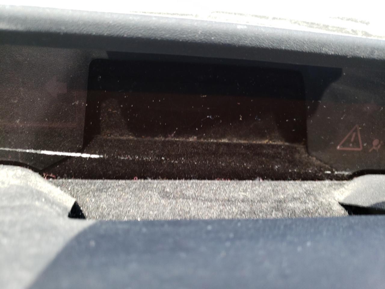 Photo 8 from auction – 2004 TOYOTA PRIUS with VIN JTDKB20U140084319