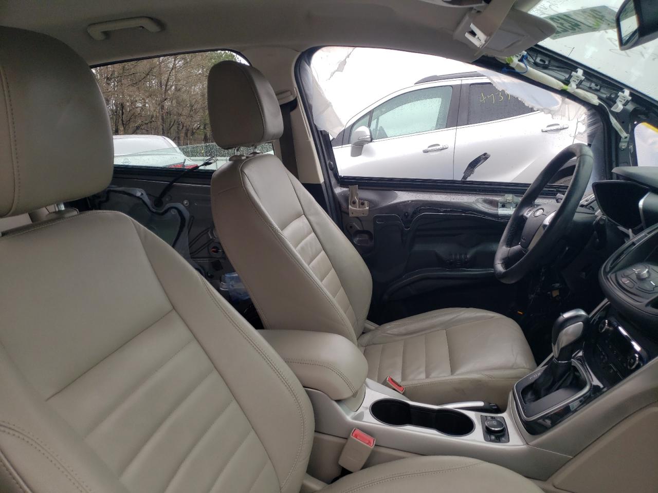 Photo 5 from auction – 2013 FORD C-MAX PREM with VIN 1FADP5CU0DL510965