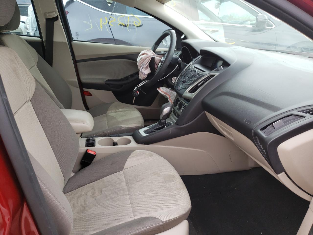 Photo 5 from auction – 2014 FORD FOCUS SE with VIN 1FADP3F29EL442231