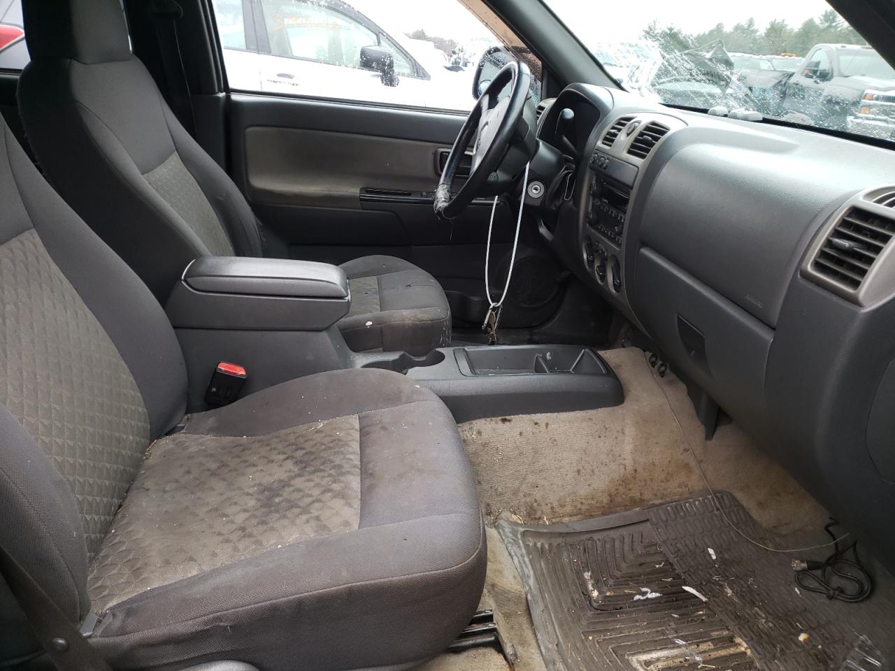 Photo 5 from auction – 2005 GMC CANYON with VIN 1GTDT136158200022