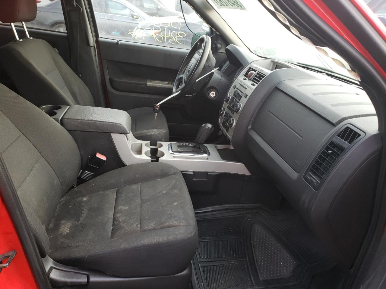 Photo 5 from auction – 2009 FORD ESCAPE XLT with VIN 1FMCU03719KA43916