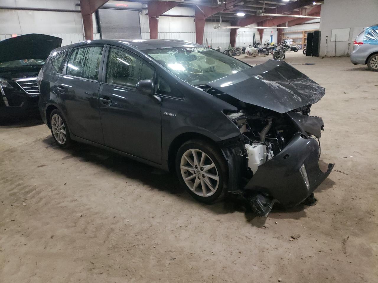TOYOTA PRIUS V 2013 with VIN JTDZN3EU7D3257912 - Photo from auction