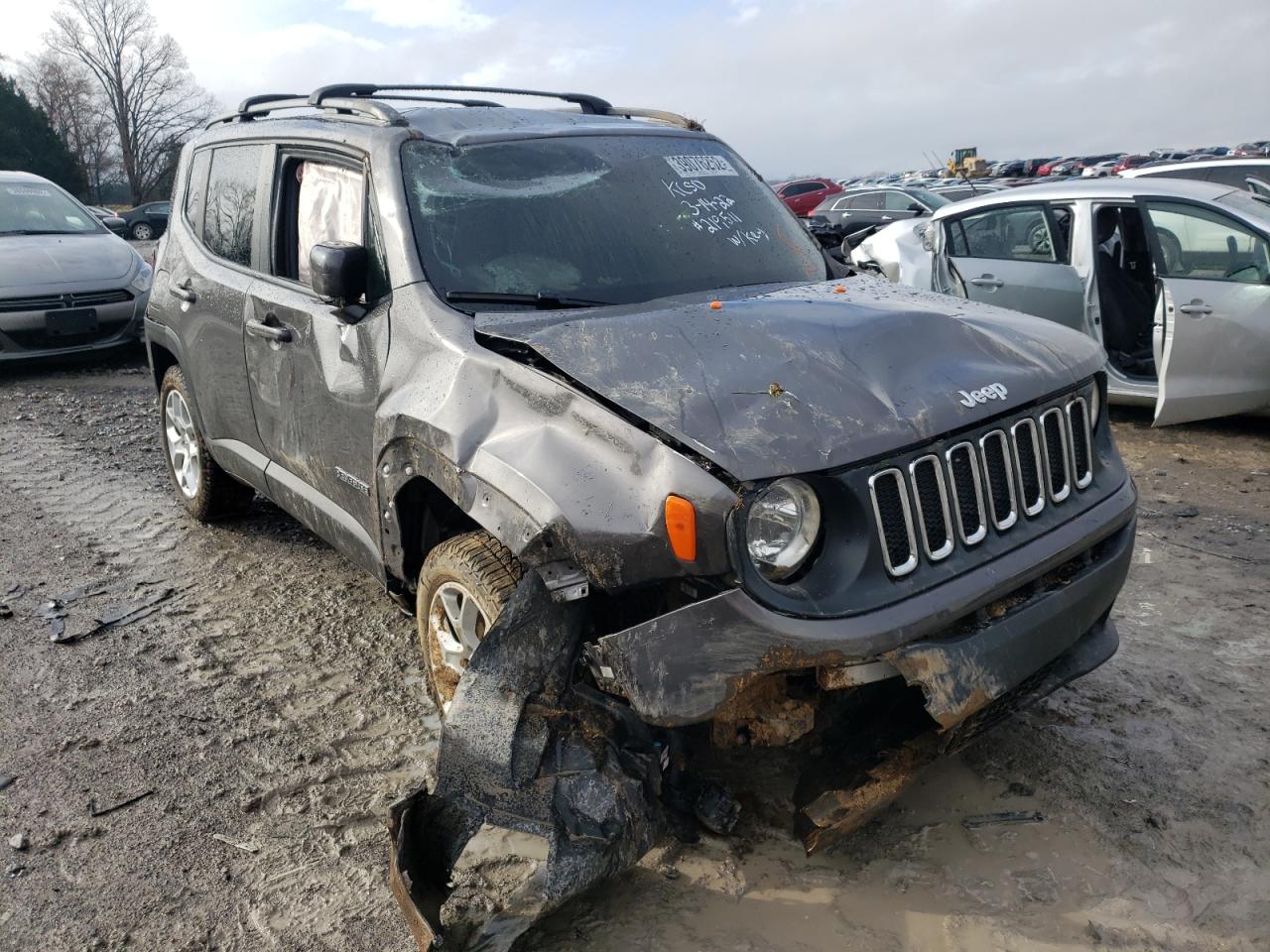 JEEP RENEGADE L 2017 with VIN ZACCJBBBXHPF75166 - Photo from auction